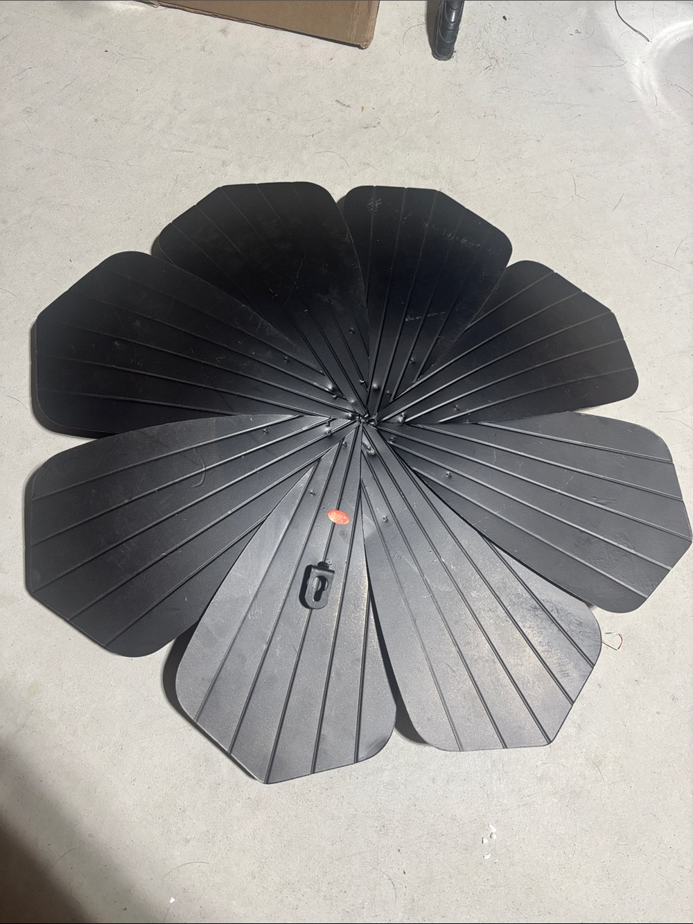 Metal Flower Wall Decor - Picture 3 of 3